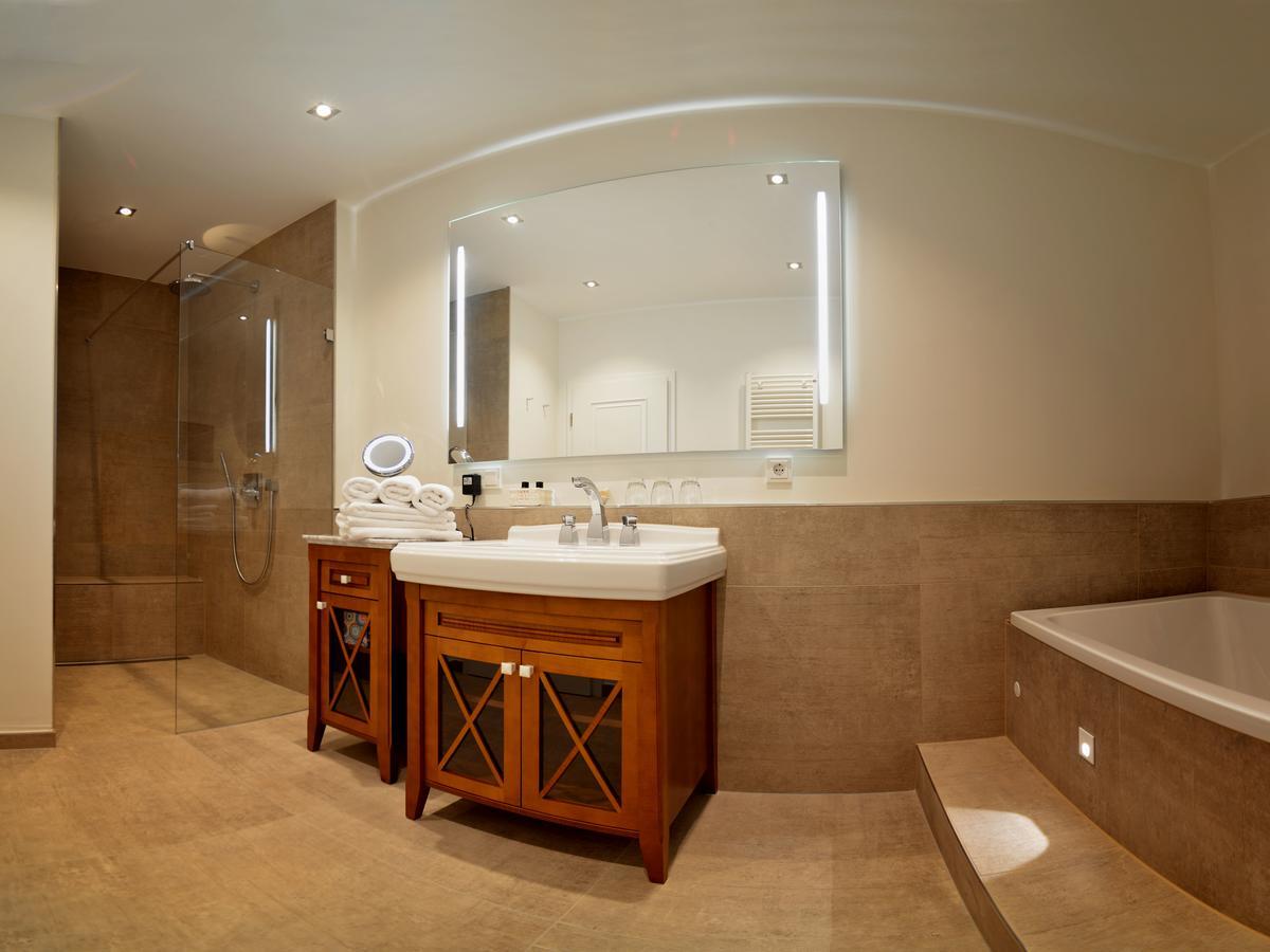 Hotel Restaurant Kohlbrecher Villeroy & Boch أوسنابروك المظهر الخارجي الصورة